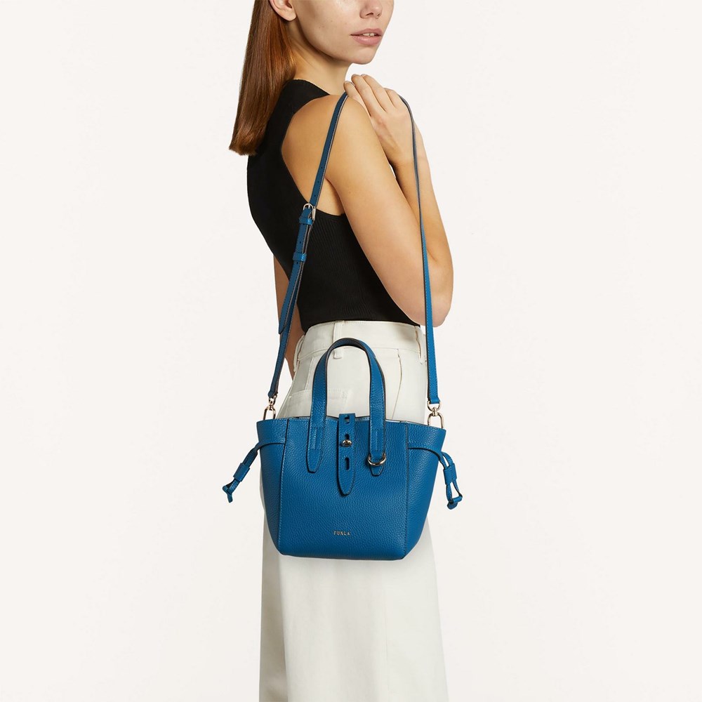 Women's Furla Net Handbags Blue | 4759-XPZUY