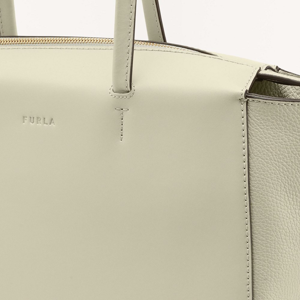 Women's Furla Regina Handbags Beige | 3206-OVXRK